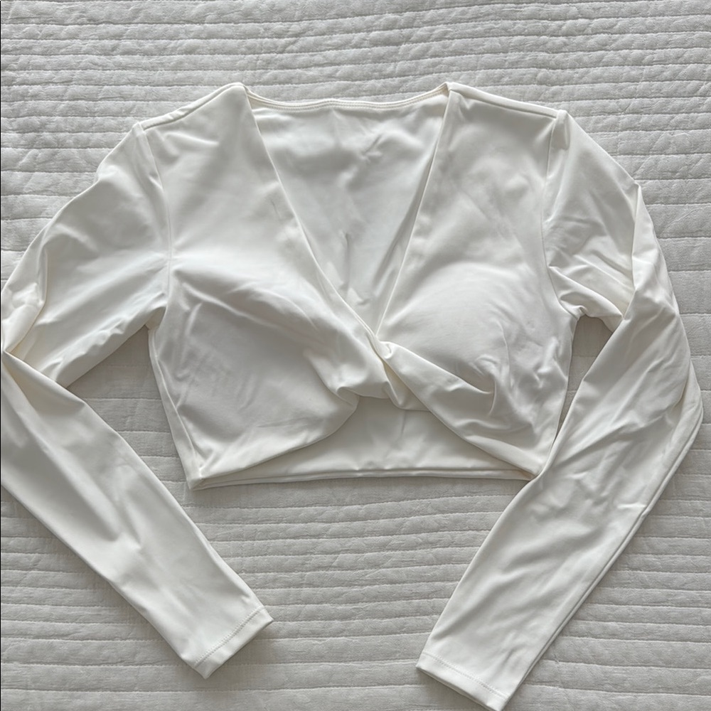 Off White Twist Front Workout Top
